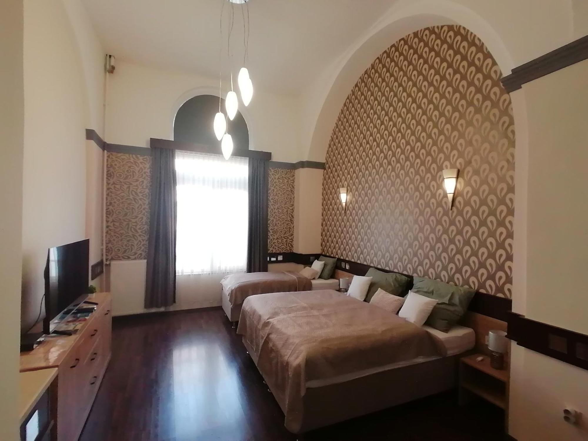 Mohacs Korona Apartman Zewnętrze zdjęcie