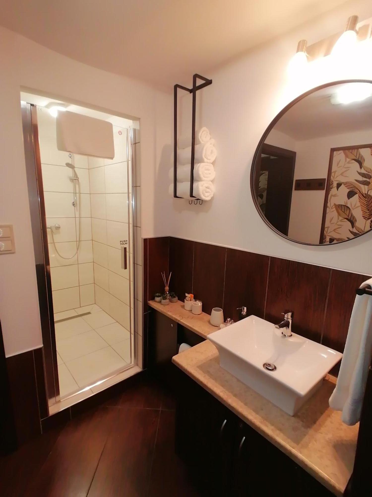 Mohacs Korona Apartman Zewnętrze zdjęcie