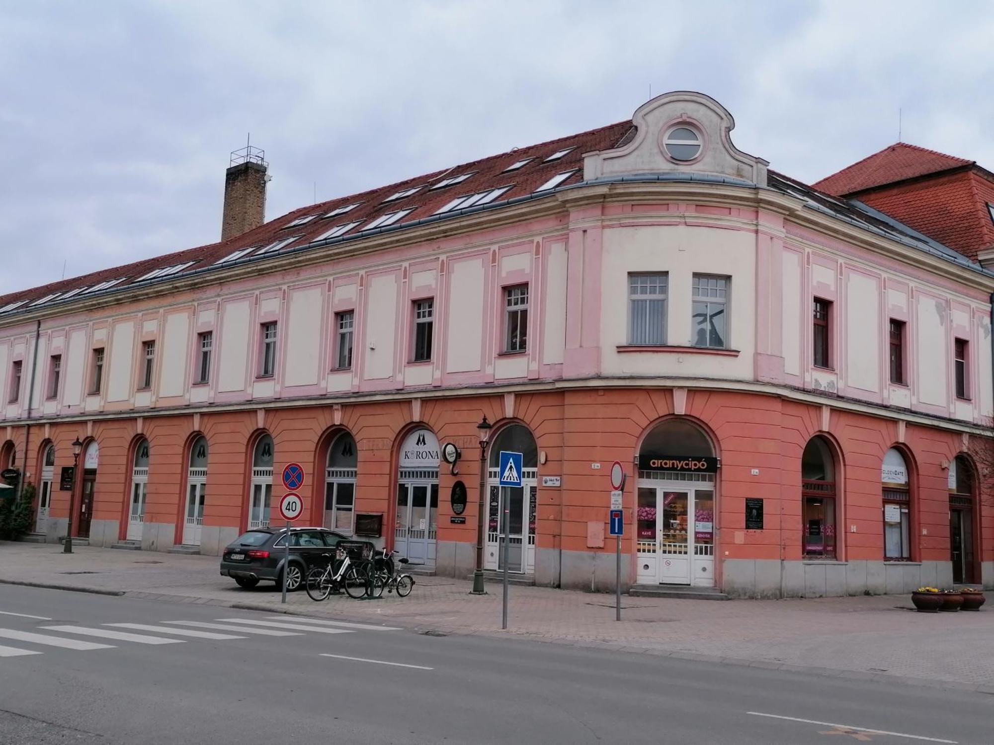 Mohacs Korona Apartman Zewnętrze zdjęcie